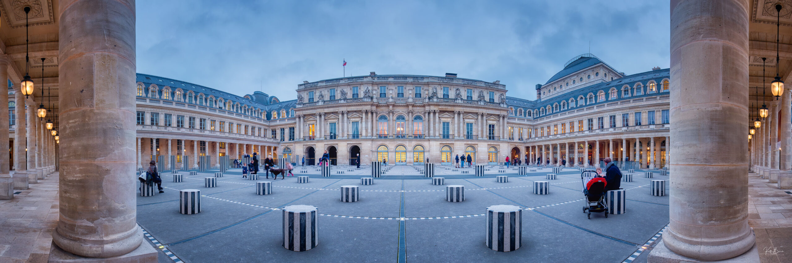 Palais royal paris panoramic view
